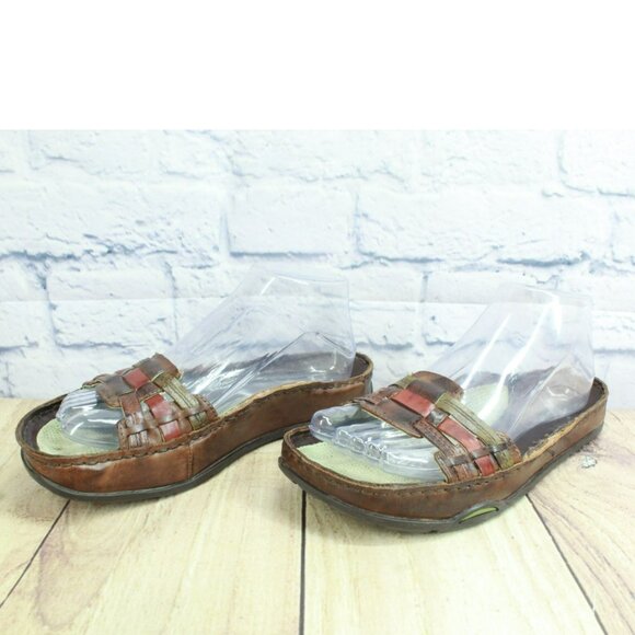 Earth Brown Leather Slip-On Casual Comfort Summer Flat Sandals Size 8 - Picture 2 of 8